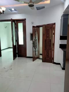 10 MARLA BARND NEW GROUND FLOOR PORTION FOR RENT IN LDA AVENUE ONE