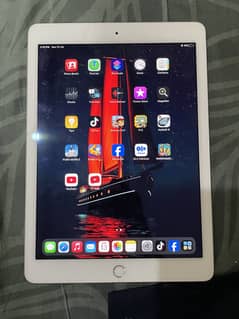 Ipad air 2 64gb o343164ooo5 10/10 lil bit negotiable