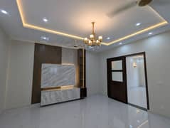 5 MARLA HOUSE FOR RENT