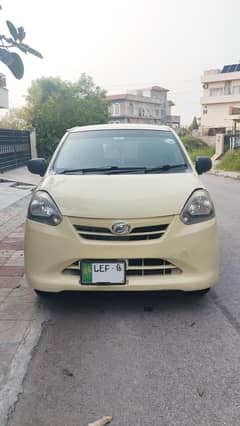 Daihatsu Mira Es 2012