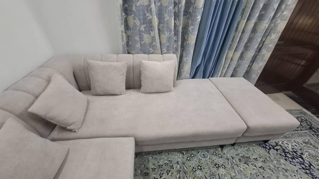 L Shape full size with Table and Dewan 3