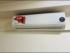 1.5 ton Dawlance DC inverter heat and cool