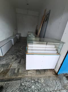 Counter and sitting table for shop