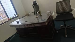 office workstation Table