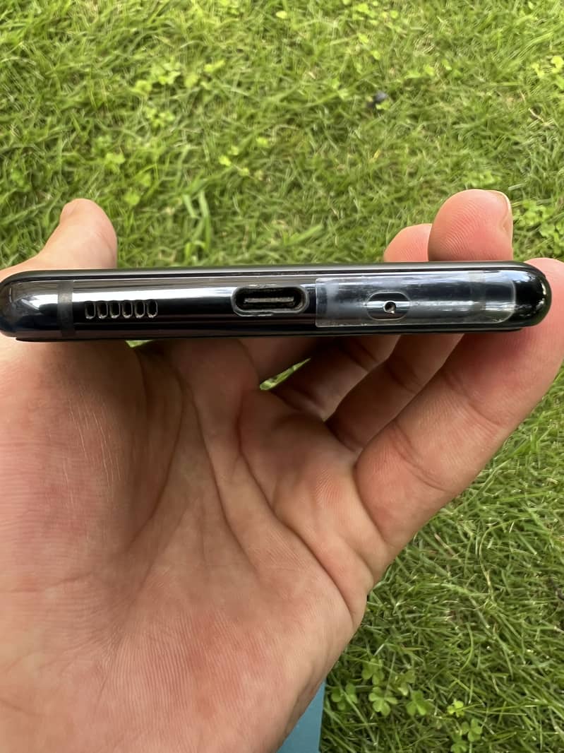 Samsung S20 fe Non pta but sim working 6/128 all ok Exchange possible 2
