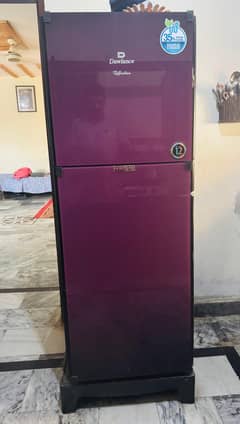 Dawlance fridge medium size glass door r600 gass