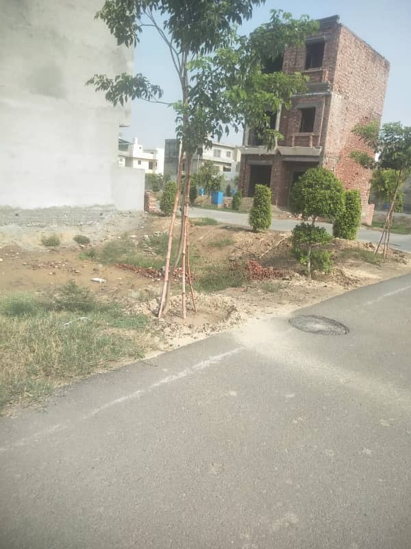 near to plot 404 a 9