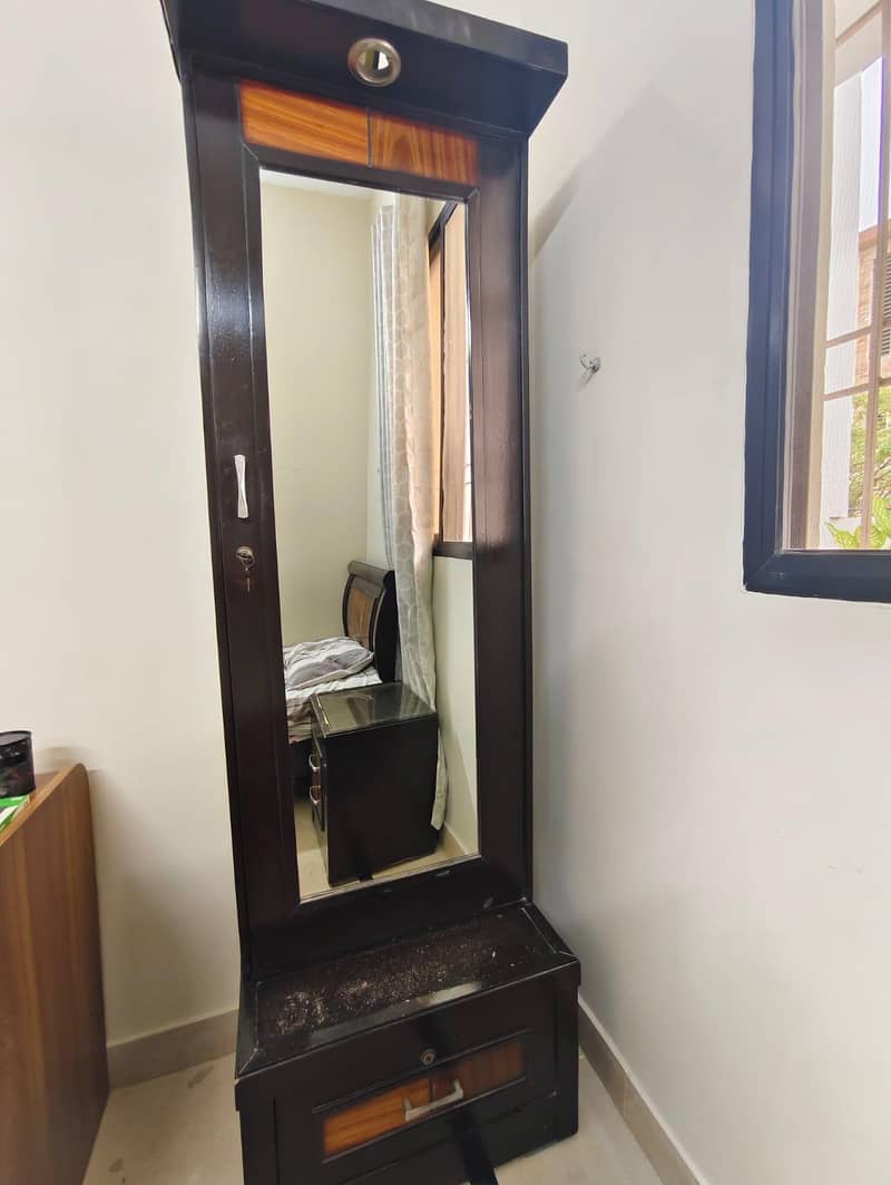 Single bed with mattress and Side table and dressing table 0