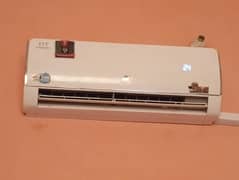 1.5 ton Ka AC Lena Hain Is Leya sale Kar Raha ho . original condition