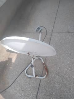 Satellite TV Dish Antenna - fully functional