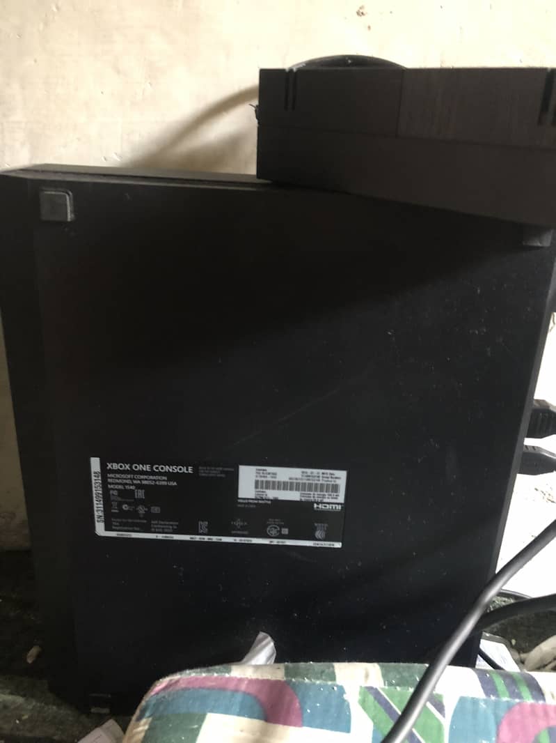 XBox One With one wired and one wireless controller 2