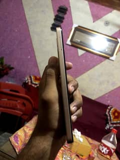 infinx smart 8 pro all ok bas Thora sa scratch ha screen pa