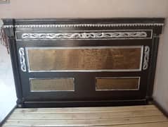 Lock like New king size bed