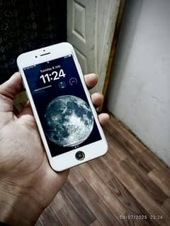 iPhone 8
