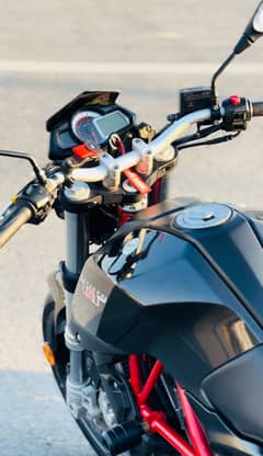Benelli TNT 25 2016