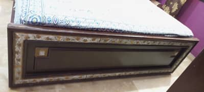 Bedroom complete set with three door divider