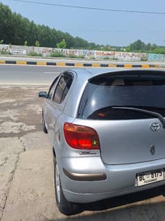 Toyota Vitz 2002