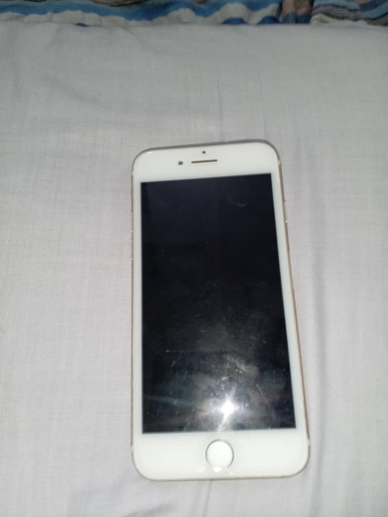 iphone7 pta approved in lush condition 10/10 only battery change 0