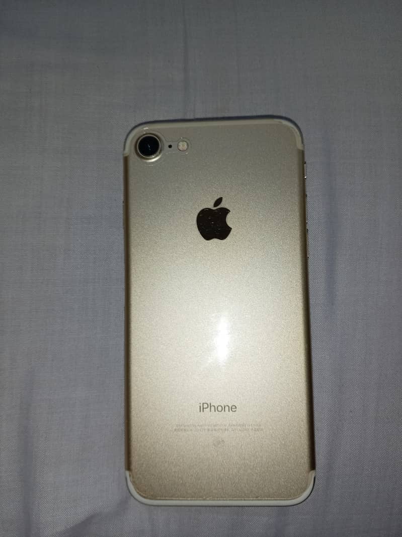 iphone7 pta approved in lush condition 10/10 only battery change 1