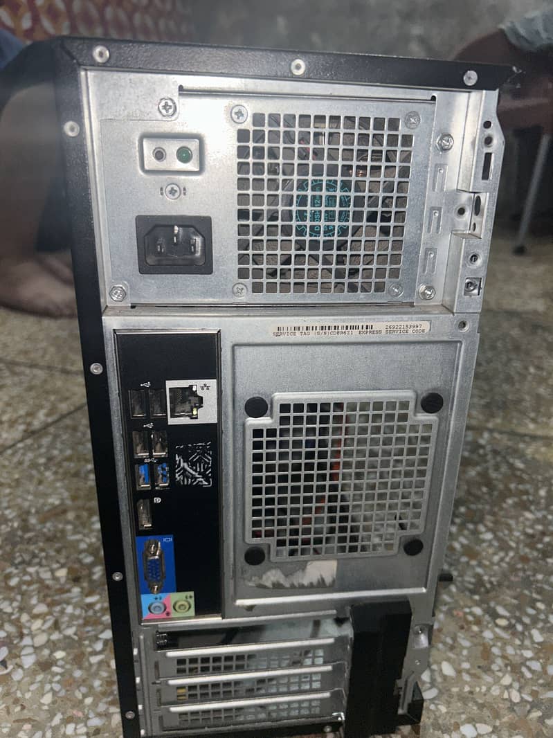 Dell optiplex 3020 tower 4+4gb ram ddr 3 only box and motherboard 1