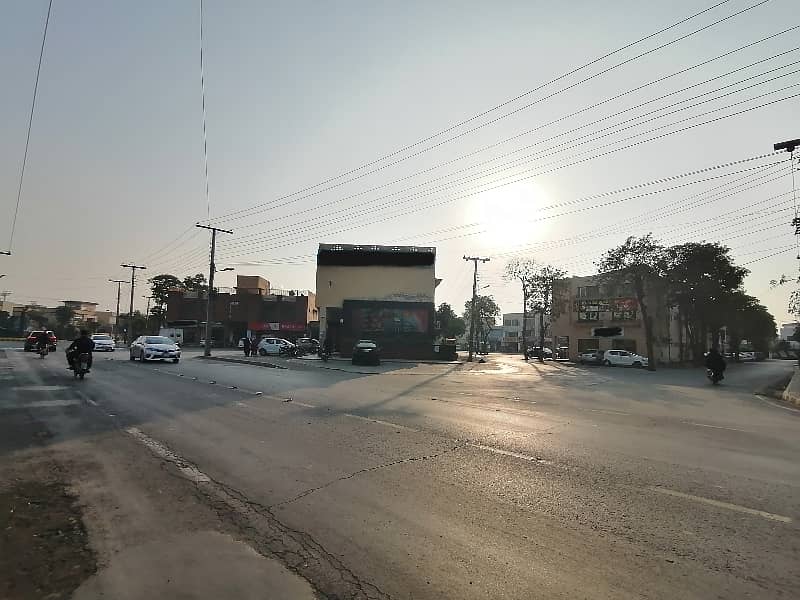 A Well Designed Prime Location Residential Plot Is Up For sale In An Ideal Location In Lahore 2