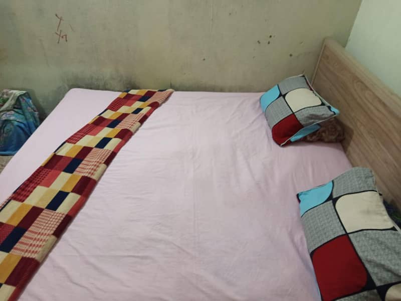 bed set with dressing and 2 side tables 1