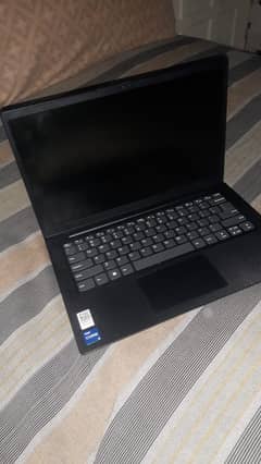 PM Laptop Lenovo 10/10 core i5 12 generation