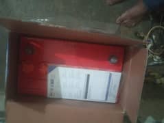 2 batteries saath hain new hai batteries