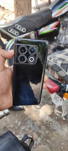 one plus 10 pro nonPta 8\128 , Snapdragon 8 gen 1 chipset
