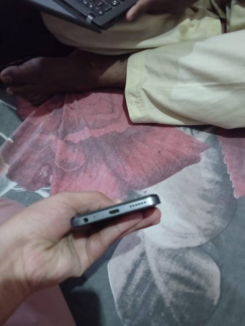 Tecno spark 20 mobile 10/10 condition all okay 2