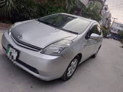 Toyota Prius G. touring full option original condition car