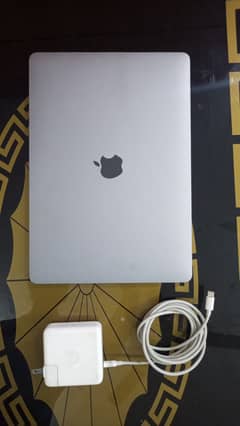 Apple Macbook Pro 2017 | Core i5 - 13",  16GB Ram.  512GB SSD