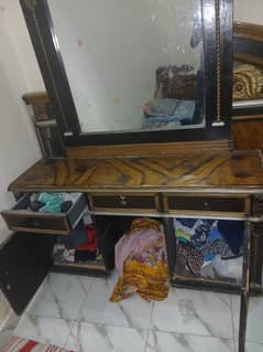 dressers 2 Table sale good Condition