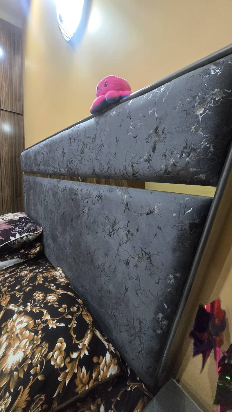 Bed Set with Side Tables and Dressing 1