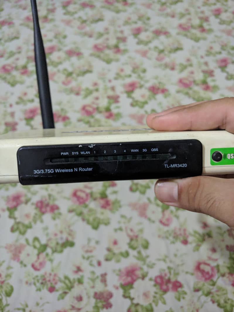 Huawei optical fiber Router and TP Link simple Wifi Router available 9