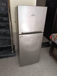 Dawlance Refrigerator is urgent for sale.