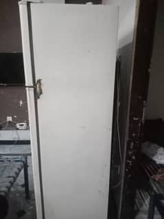 Dowlance fridge