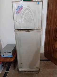 Dawlance 10/10 Fridge