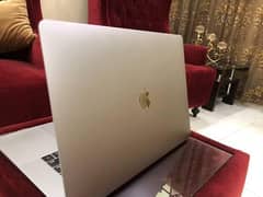MacBook pro|15 inch| 2 gb graphic card |16 gb ram| 255 gb stoarge•