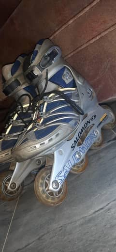 salamon skating shoes just like new with free safety kit