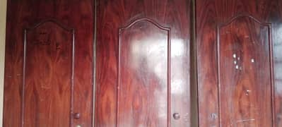 3 partition almari
