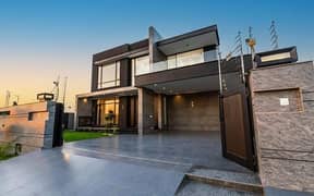 1 Kanal Like Brand New Facing Park House For Sale