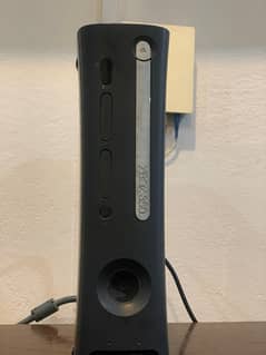XBOX 360 ,2 controllera,2 HDD