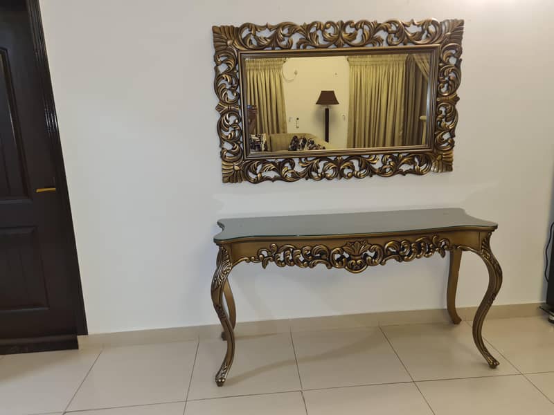 Console Table with Mirror 0