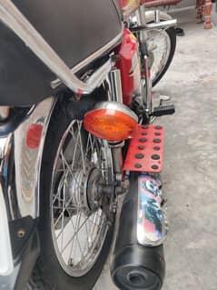 Honda 125 like new conditions 10/10 2021 ) model new tire