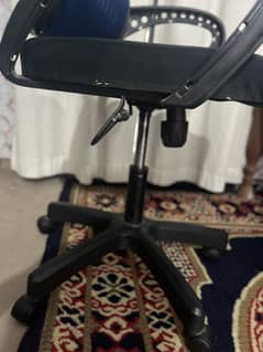 Revolving computer chair