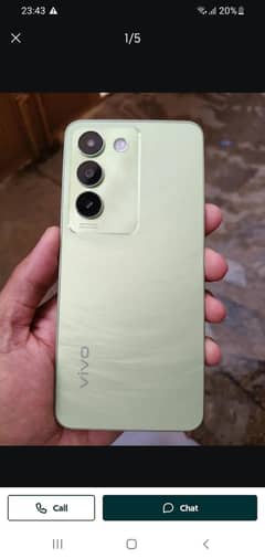 vivo y100