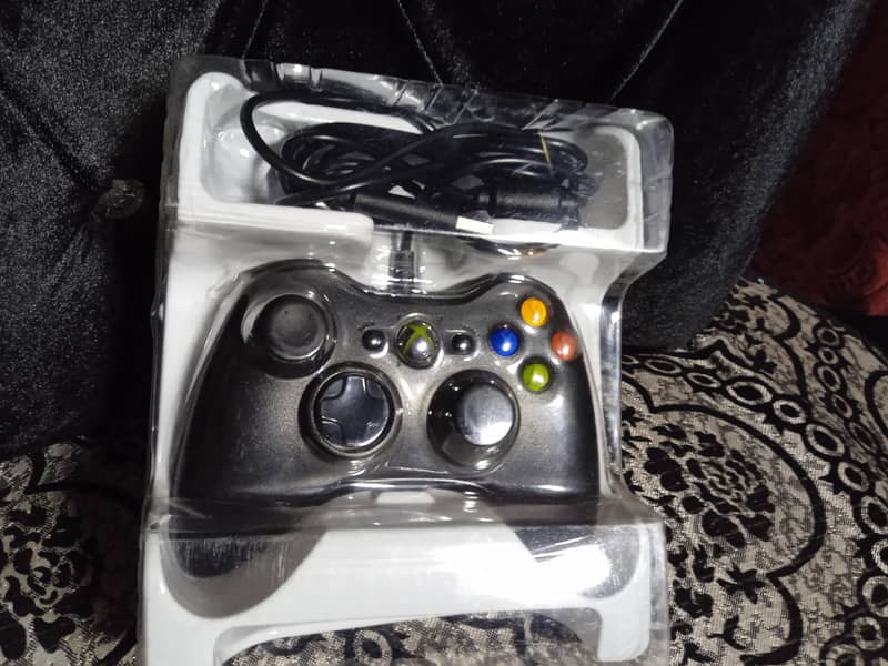 Xbox 360 controller (new). (exchange possible) 1