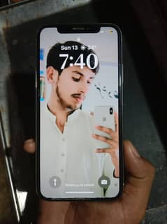 iPhone x . 8 (256)