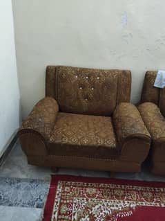 5 seater sofa for sale due to shifting